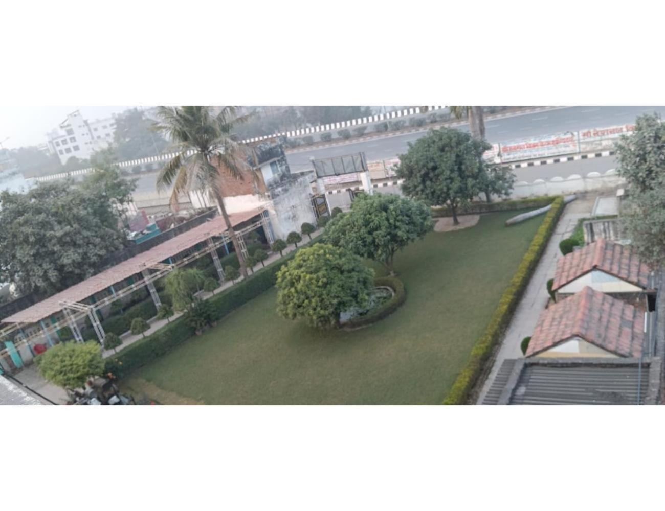 Hotel Sangam, فاراناسي المظهر الخارجي الصورة